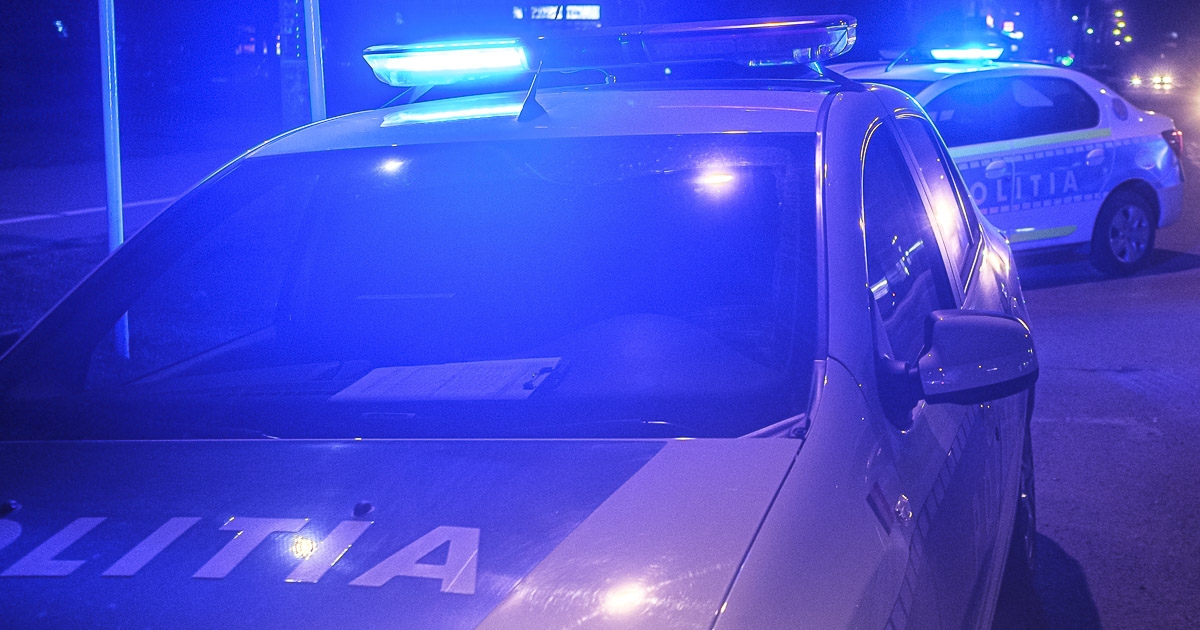 Gyalogosok közé hajtott egy autó Fehér megyében, három fiatal meghalt